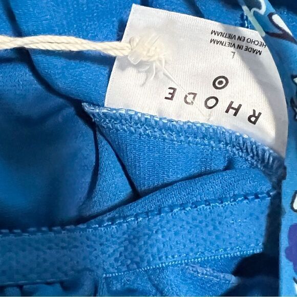 NWT New RHODE Zinnia Floral Print
One Piece Swimsuit Blue Size
Large 12-14 - Picture 9 of 12